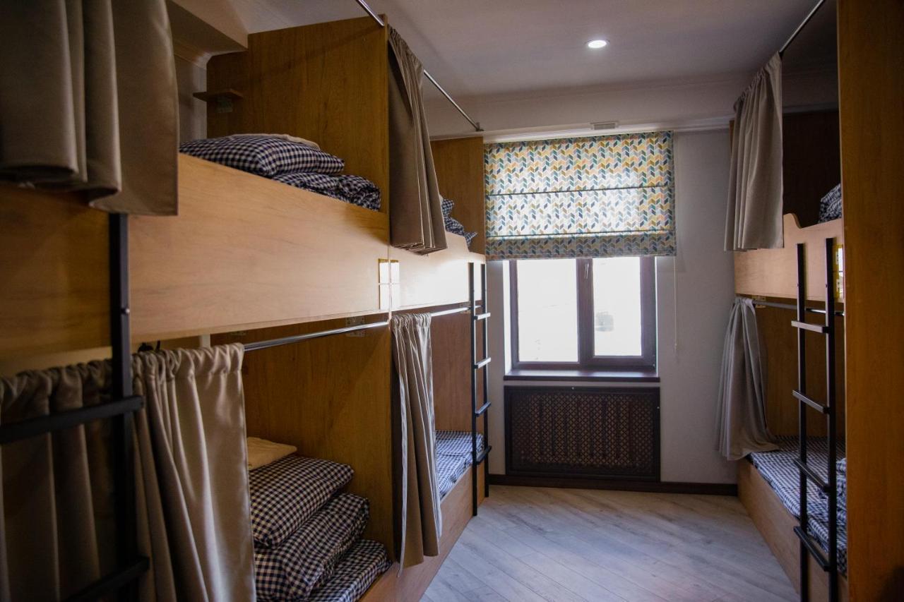 People Hostel Μπισκέκ Εξωτερικό φωτογραφία
