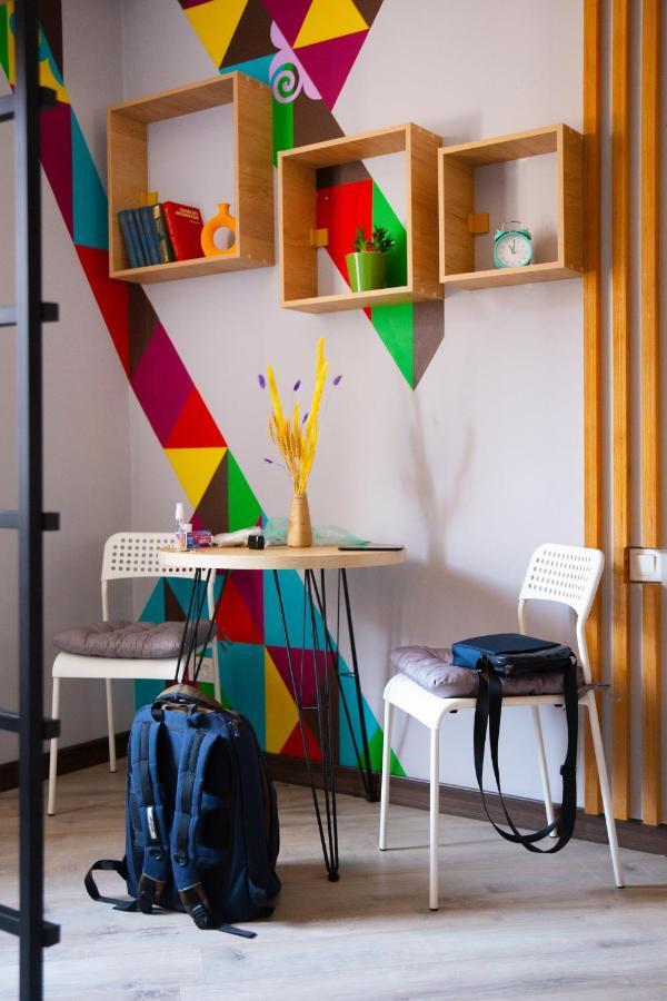 People Hostel Μπισκέκ Εξωτερικό φωτογραφία
