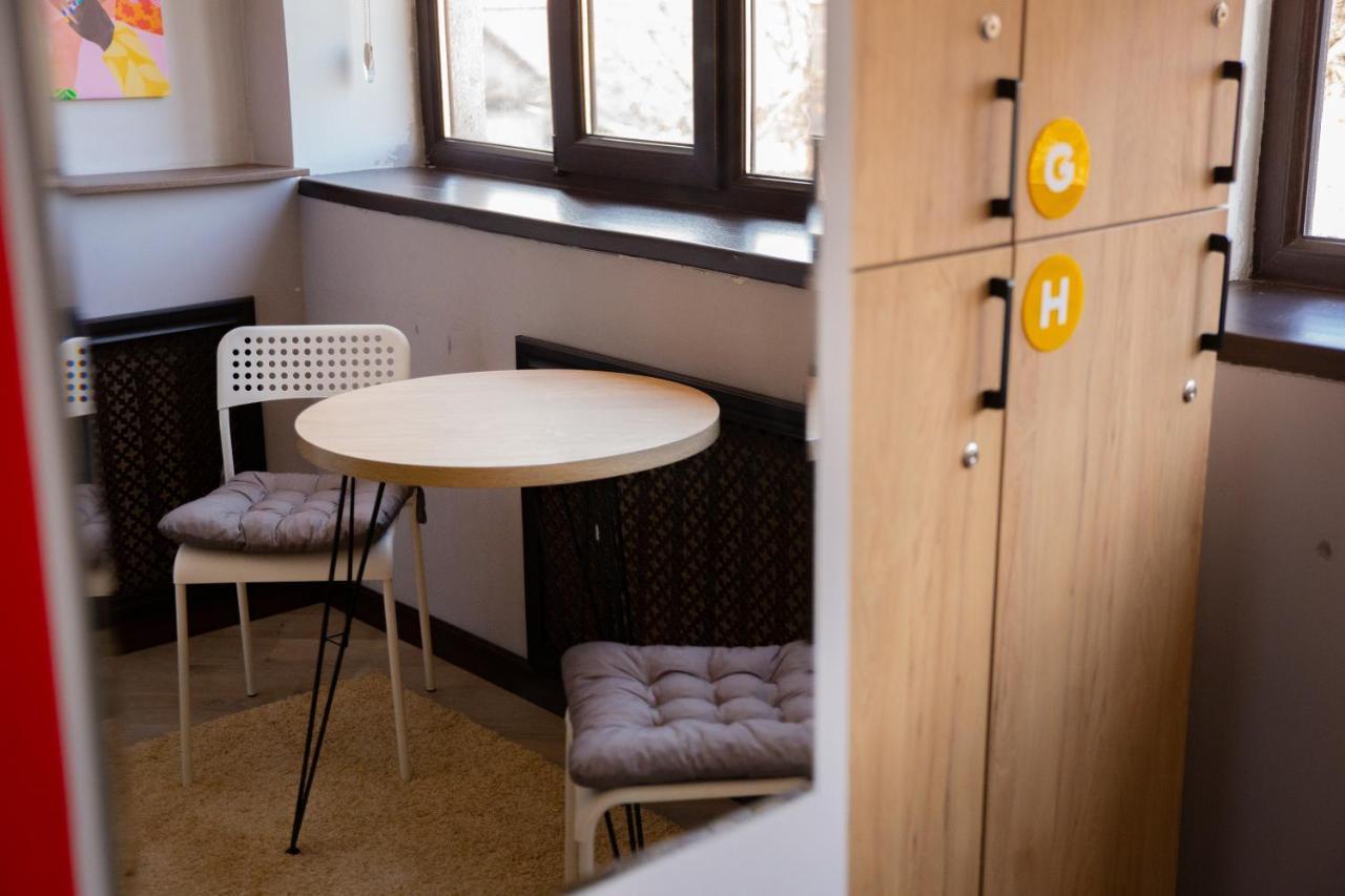 People Hostel Μπισκέκ Εξωτερικό φωτογραφία