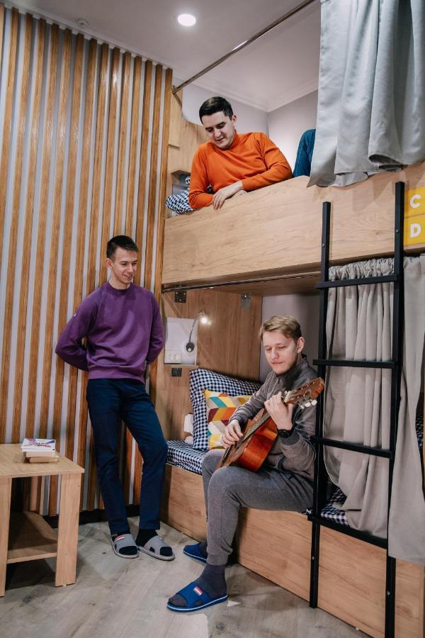 People Hostel Μπισκέκ Εξωτερικό φωτογραφία