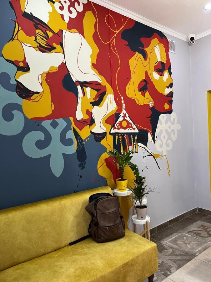 People Hostel Μπισκέκ Εξωτερικό φωτογραφία